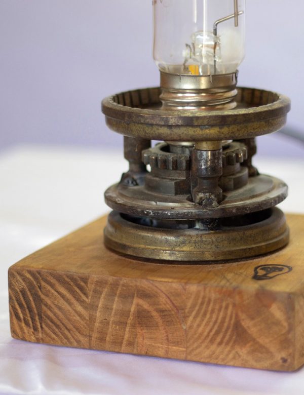 lampara industrial diseño atemporal