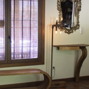 Banco consola de madera artesanal para recibidor